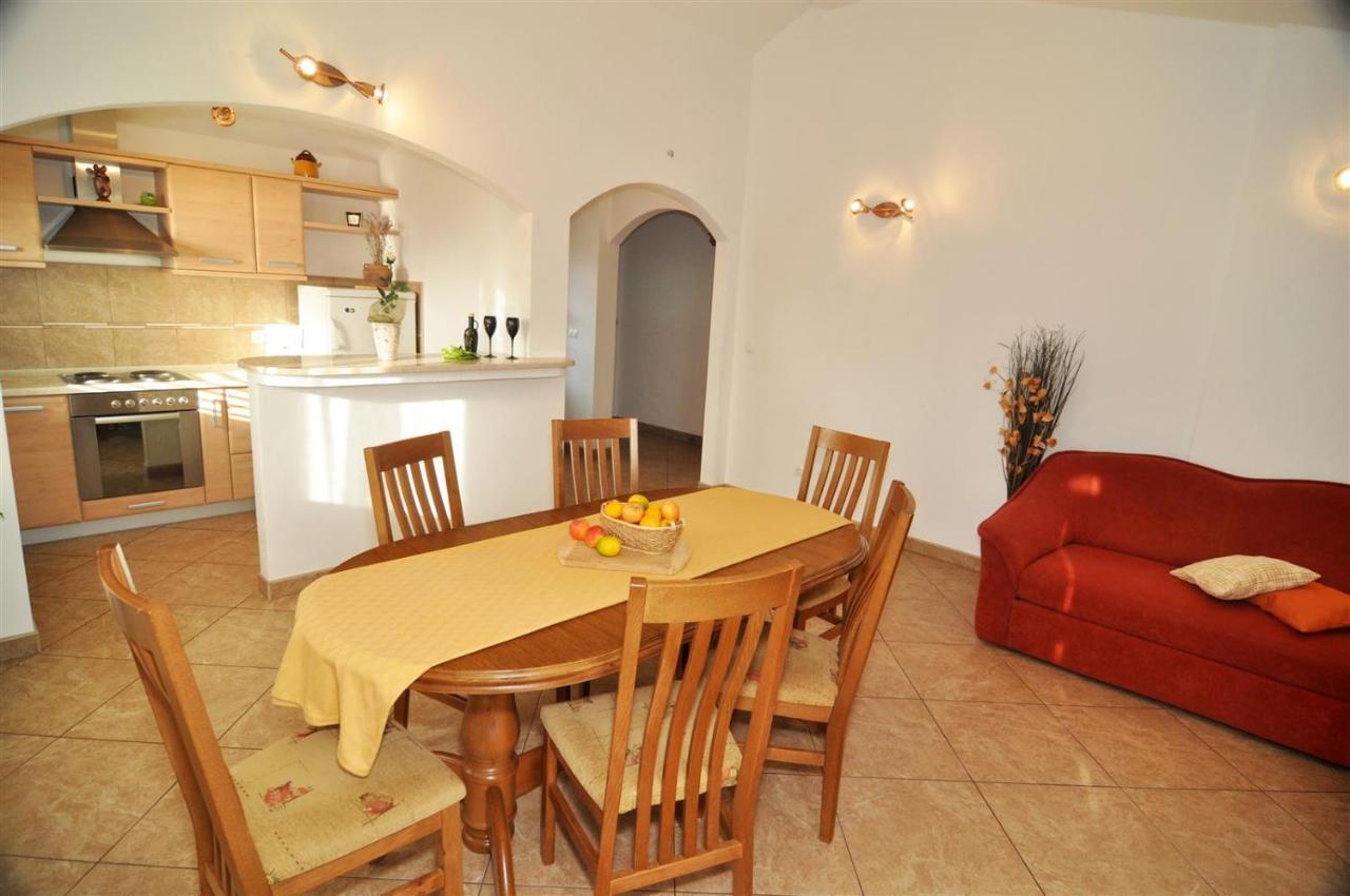 Apartmani Rokic Seget Vranjica Εξωτερικό φωτογραφία