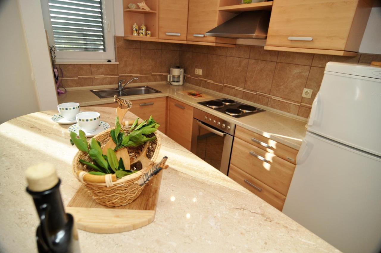 Apartmani Rokic Seget Vranjica Εξωτερικό φωτογραφία